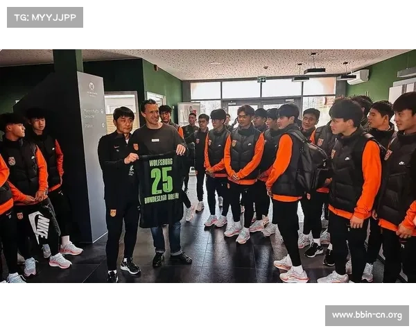 U16国少球员观赛狼堡比赛:若能加盟德甲我将无比兴奋 U16国少球员观赛狼堡比赛:若能加盟德甲我将无比兴奋