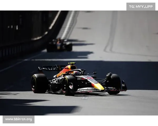 独家解析F1大奖赛赛道风云 引发全网热议背后隐藏的故事与争议 独家解析F1大奖赛赛道风云 引发全网热议背后隐藏的故事与争议