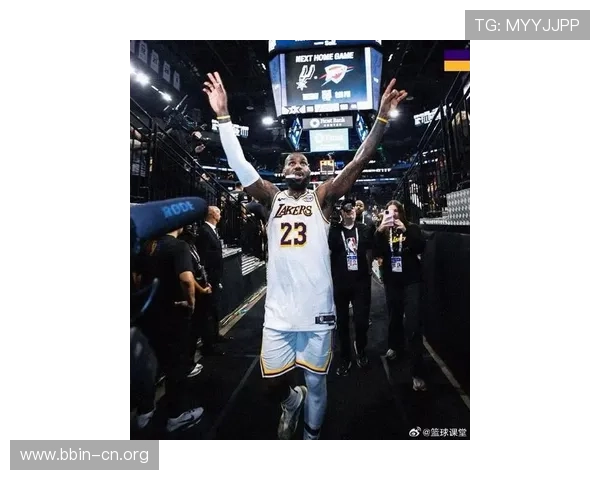 詹姆斯多项数据跻身联盟前列展现稳健发挥持续提升表现实力风采彰