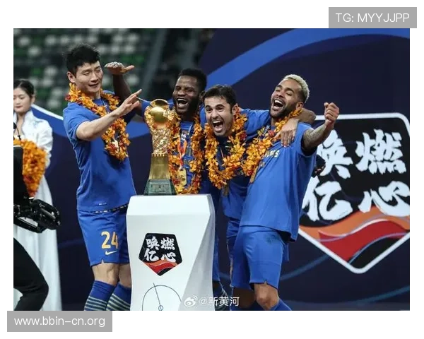 转会费发布现场球迷高喊MVP镜头定格令人泪目的动人感人瞬间