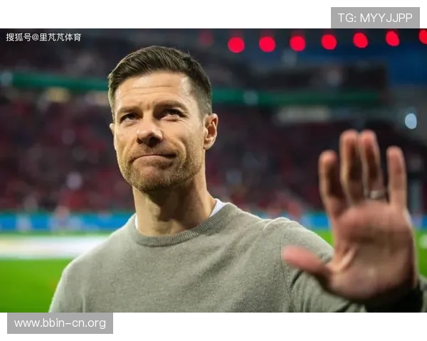 阿斯曝哈维阿隆索首训仅五名一线队加劳尔阿森西奥引发热议罕见局面