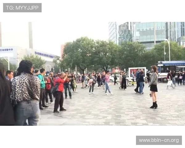 YY体育深度解析：如何借助技术创新推动体育产业发展与粉丝互动新模式